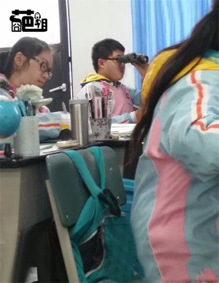 终于知道为什么我学习成绩差了。。。