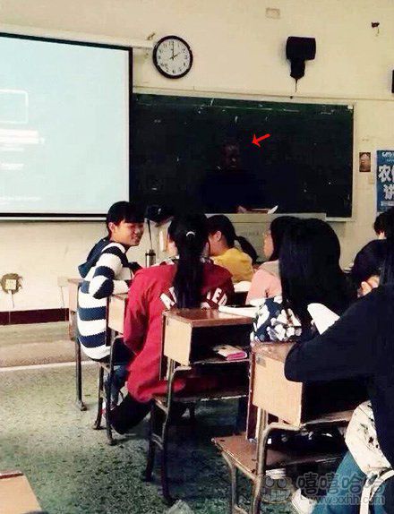 同学们，上课了。。。。