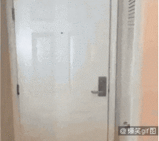 别轻易玩吓人游戏。。。求妹子的心理阴影面积。